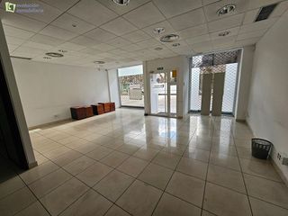 Local comercial en venta en Plaza España - Villa Pilar - Reyes Católicos - Vadillos en Burgos