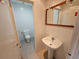 Local comercial en venta en Plaza España - Villa Pilar - Reyes Católicos - Vadillos en Burgos