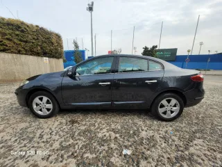 Renault Fluence 1.6 "120.000km PEGATINA C AÑO 2011