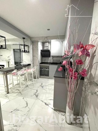 Piso en venta en Montolivet en Valencia