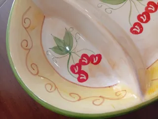 Antipastiera in ceramica con ciliegie