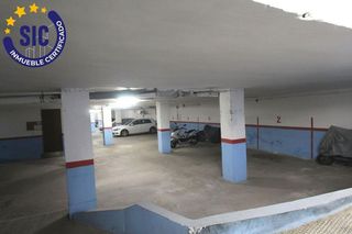 Garaje en venta en Benicalap en Valencia