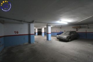 Garaje en venta en Benicalap en Valencia