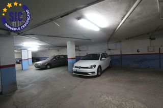 Garaje en venta en Benicalap en Valencia