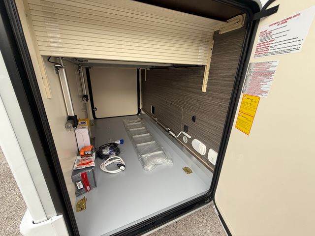 Autocaravana McLouis MC4 881 Ford Matic 2026