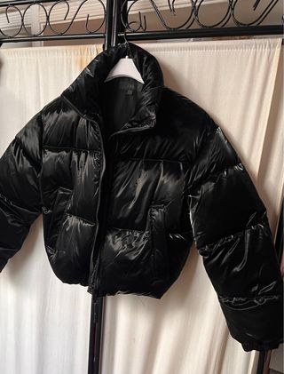 Anorak acolchado brillante negro