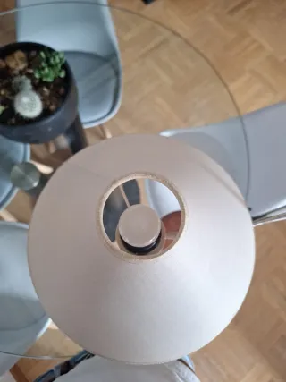 Lámpara de mesa grande tela y madera