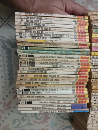 Lote de 66 novelas antiguas bolsilibros punto rojo