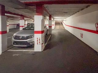 Garaje en venta en Ensanche - Diputación en Alicante