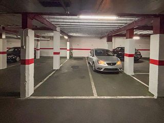 Garaje en venta en Ensanche - Diputación en Alicante