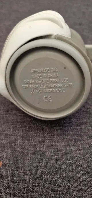 Tazze Mickey Mouse e Bugs Bunny