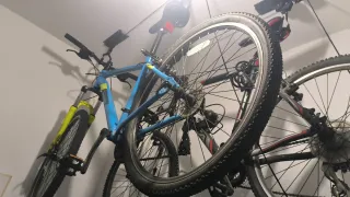 Bicicleta Barracuda Azul y Amarilla