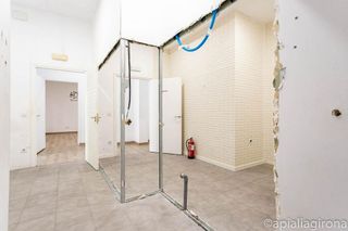 Local comercial en venta en Montilivi - Palau en Girona