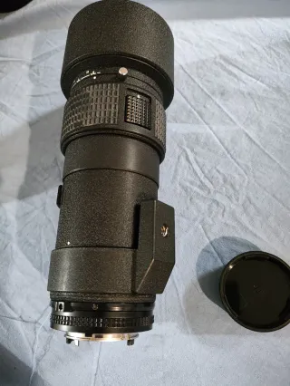 Objetivo Nikon AF NIKKOR 300mm 1:4
