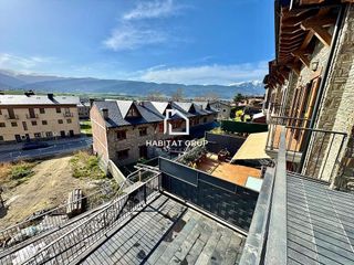 Casa adosada en venta en Puigcerdà