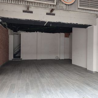 Local comercial en alquiler en Centre en Hospitalet de Llobregat, L´
