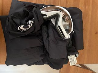 Pantalón de esquí negro Marca Decathlon Poco uso