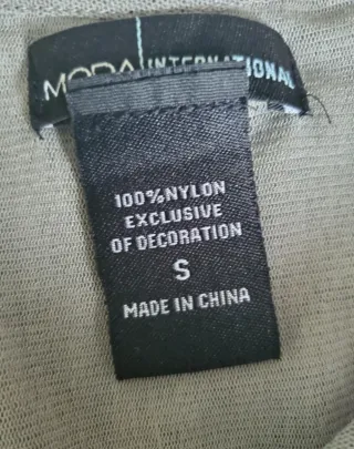 Top lentejuelas gris