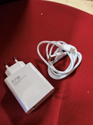 Cargador Rápido 67W USB-C
