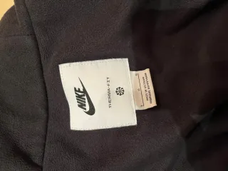 Chaqueta Nike Negra con Capucha