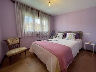 Casa adosada en venta en Vimianzo