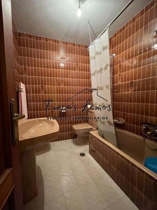 Casa adosada en venta en Vimianzo