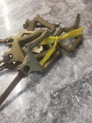 6 Tiradores Antiguos Metal Dorado