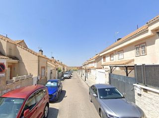 Casa adosada en venta en Las Lomas en Seseña