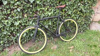Bicicleta Fixie Negra Ruedas Amarillas