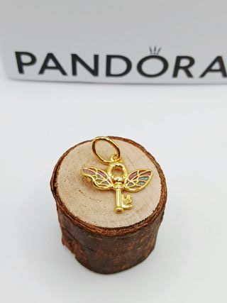 Charm Llave Alada Pandora Harry Potter