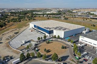Nave industrial en alquiler en Los Olivos - Los Ángeles - Perales del río en Getafe