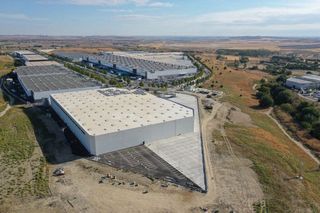 Nave industrial en alquiler en Los Olivos - Los Ángeles - Perales del río en Getafe