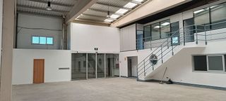 Nave industrial en alquiler en Sansomendi - Ali en Vitoria-Gasteiz