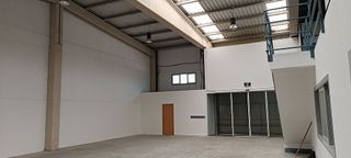 Nave industrial en alquiler en Sansomendi - Ali en Vitoria-Gasteiz