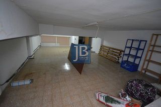 Local comercial en alquiler en Xàtiva