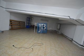 Local comercial en alquiler en Xàtiva