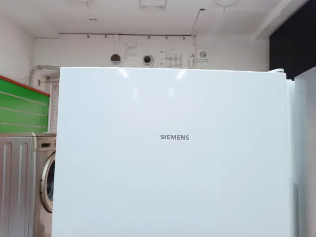 Frigorífico 'SIEMENS' combi no frost