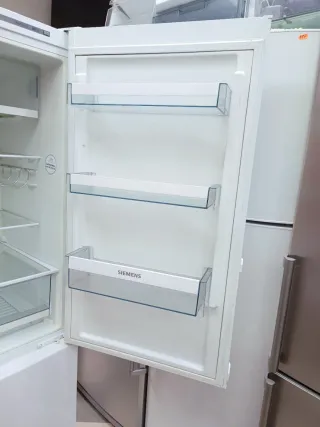 Frigorífico 'SIEMENS' combi no frost