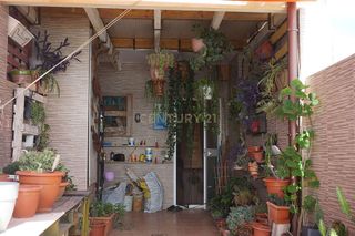 Casa adosada en venta en La Carihuela en Torremolinos