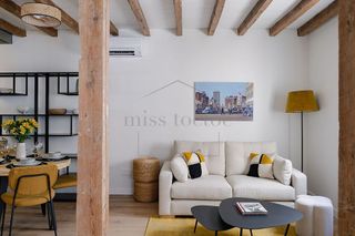 Ático en alquiler en Universidad - Malasaña en Madrid