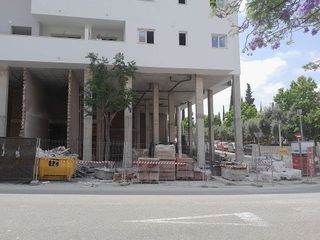 Local comercial en alquiler en Zona Universitaria  en Bormujos