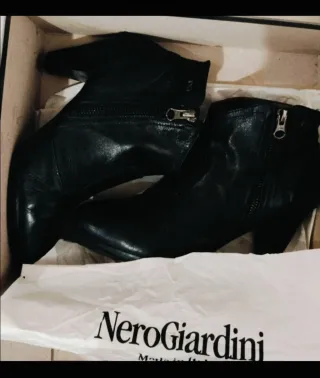 Stivaletti Nero Giardini n.38 neri