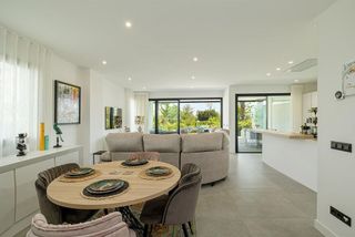 Piso en alquiler en Zona Norte en Estepona