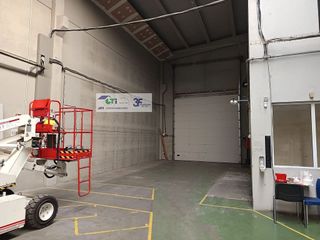 Nave industrial en alquiler en Avda. Cataluña en Zaragoza