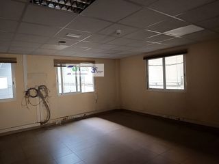 Nave industrial en alquiler en Avda. Cataluña en Zaragoza