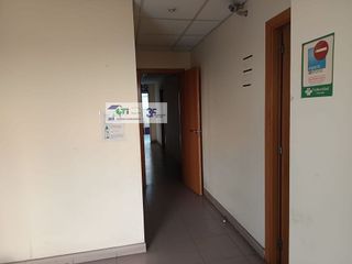 Nave industrial en alquiler en Avda. Cataluña en Zaragoza