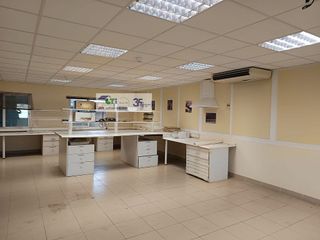 Nave industrial en alquiler en Avda. Cataluña en Zaragoza