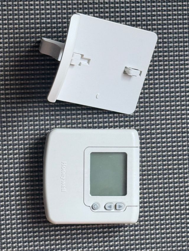 Termostato inalámbrico Honeywell DT92