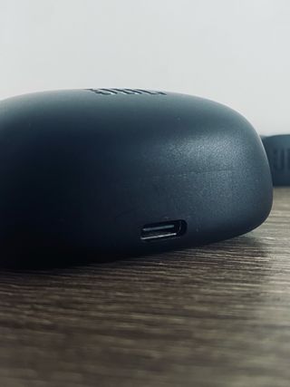 JBL Tune Buds + funda