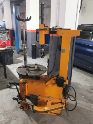 Kit Desmontadora + Equilibradora. Buen estado.